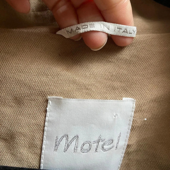 Motel Made in Italy open blazer Sz M ( 21” PTP) - Picture 6 of 9